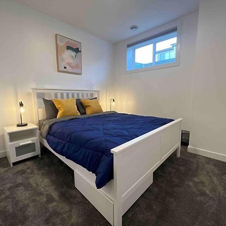 Newly Built 2 Bedroom Suite With Free Parking - Close To Banff National Park, 卡加利 外观 照片